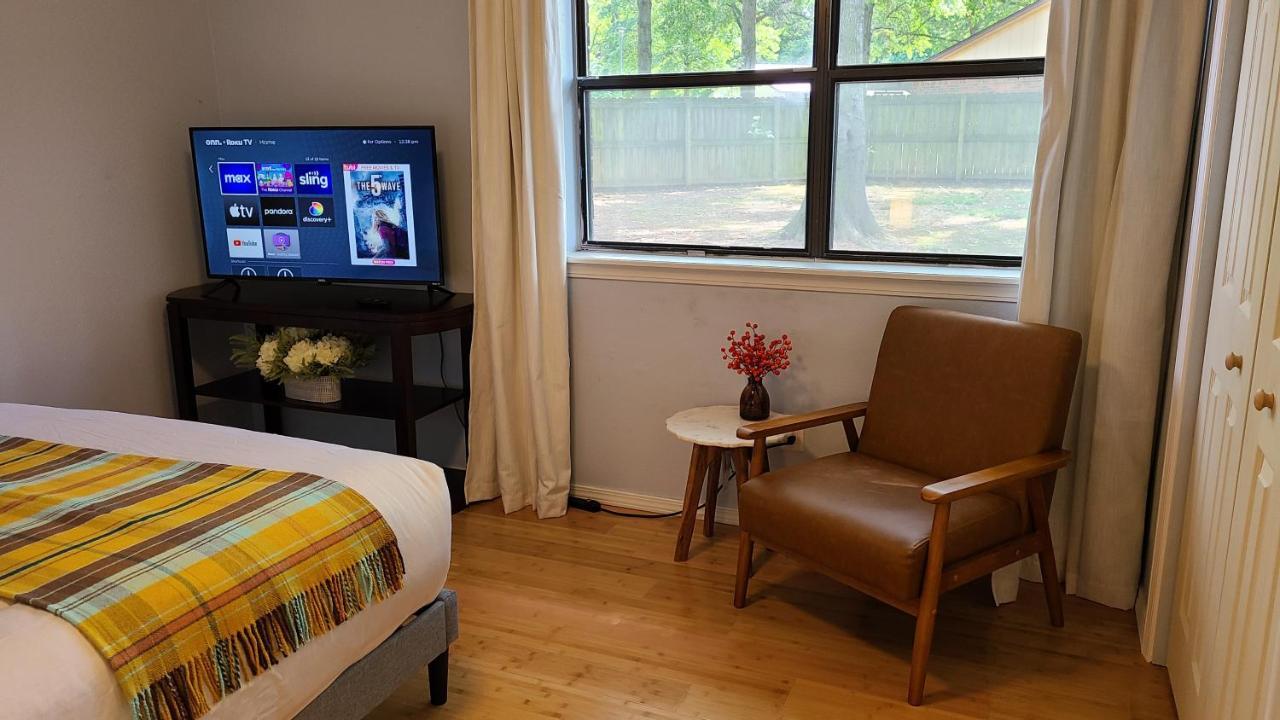 Centrally Located In Rogers And Bentonville! -Private Rooms Exterior photo